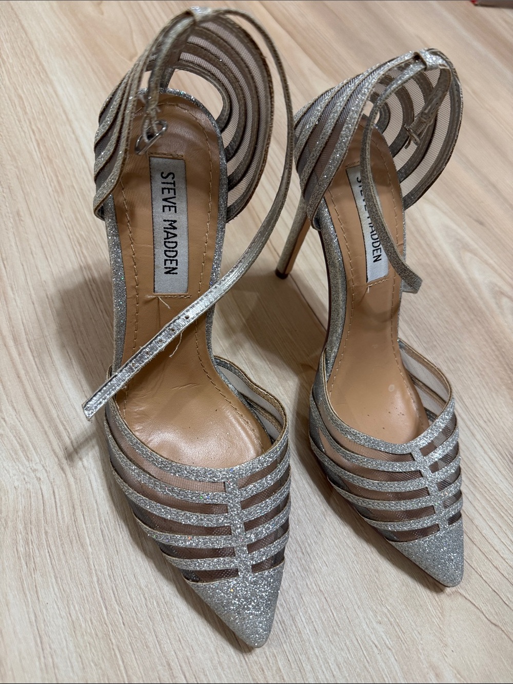 Steve Madden Silver Glitter Strappy Pointed Heels, size 7